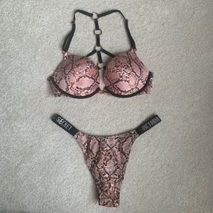 Victoria’s Secret Snakeskin Set with Very Sexy Push-Up Bra 34C